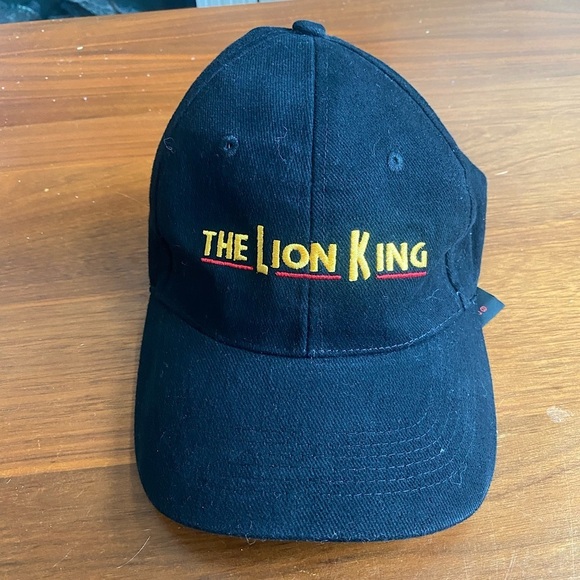 Disney The Lion King Hat - Picture 1 of 4